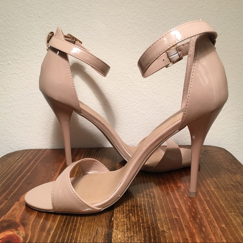 Mossimo from Target - Picture 2 of 15